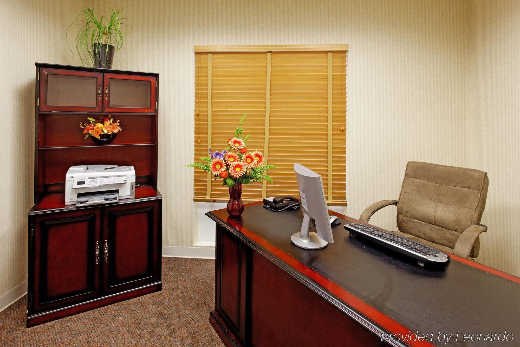 Holiday Inn Express & Suites Cookeville By Ihg Einrichtungen foto
